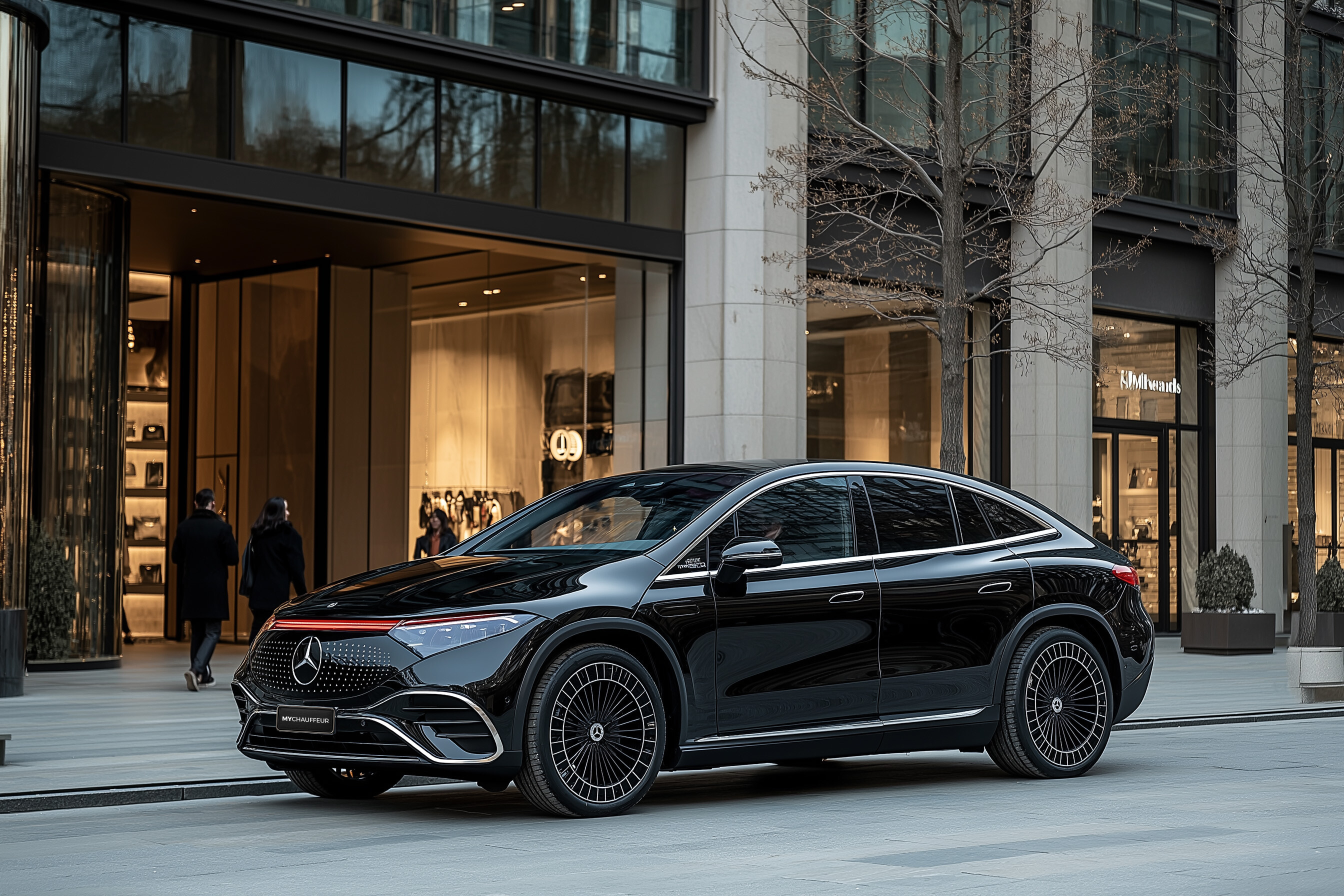 Chauffeurservice mit einem Mercedes in Berlin im Winter